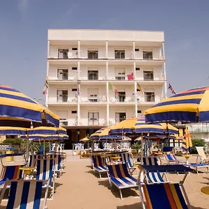 https://albergo-villa-garda.hotelinveneto.com